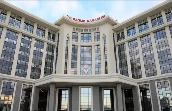 Sağlık Bakanlığı, ’25 yaş altı kadınların yalnızca evliyse jinekoloji randevusu alabildiği’ iddialarına açıklama getirdi.