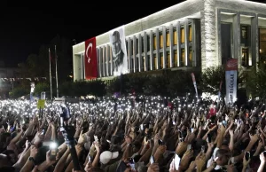 Saraçhane’de ‘Millet İradesine Sahip Çıkıyor 100. Gün Mitingi’ düzenlendi.