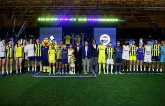 Fenerbahçe’den görkemli forma lansmanı: “Bu forma hepimize emanet”