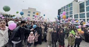 Malatya’da lösemi hastası çocuklar, balonlarla mutluluklarını paylaştı