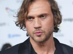 Deha dizisi ödül aldı, Aras Bulut İynemli: Her zaman söylerim, çok büyük bir ekip işi