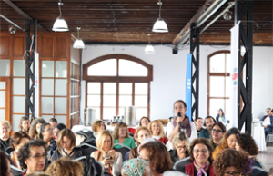 İzmir, kadınların katılımıyla güçleniyor